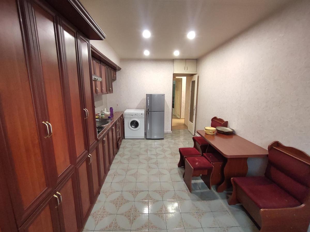 Amigo Apartment In The Centre Yerevan Exterior photo
