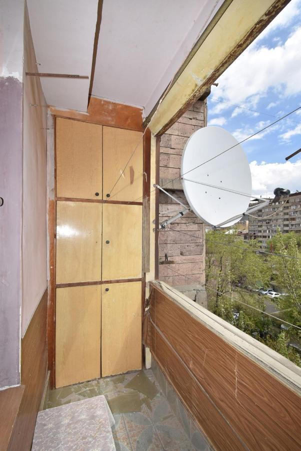 Amigo Apartment In The Centre Yerevan Exterior photo
