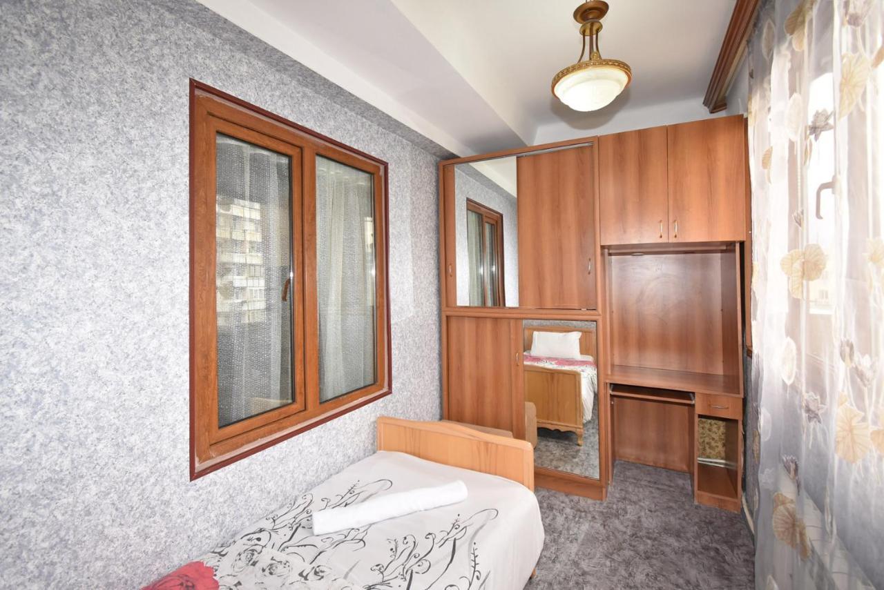 Amigo Apartment In The Centre Yerevan Exterior photo